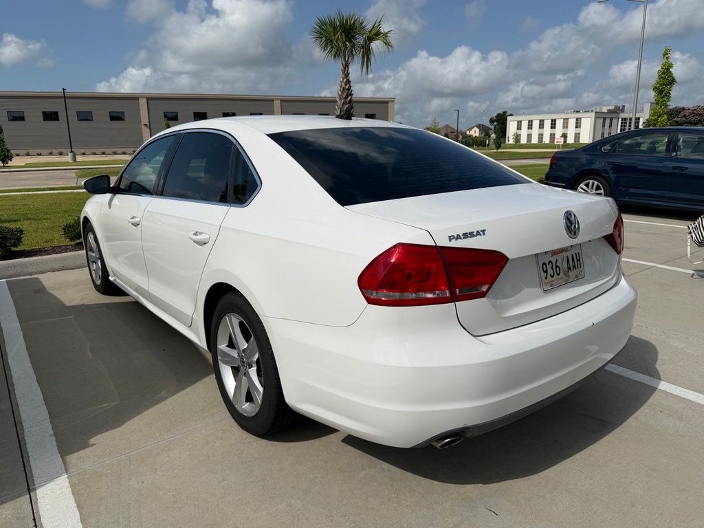Used 2012 Volkswagen Passat 2.5 SE Sedan