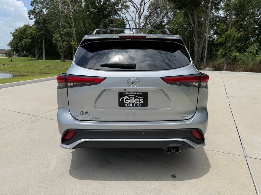 Used 2023 Toyota Highlander XSE SUV