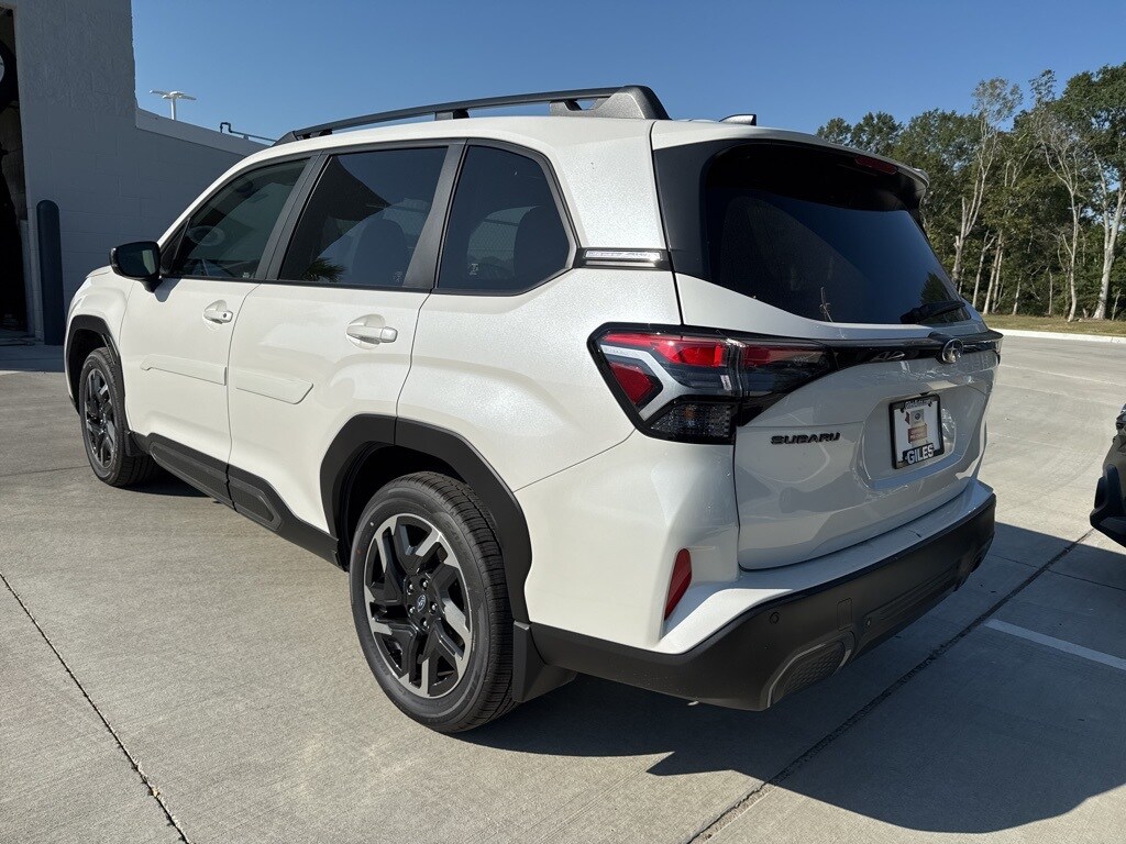 2025 Subaru Forester Limited photo 4