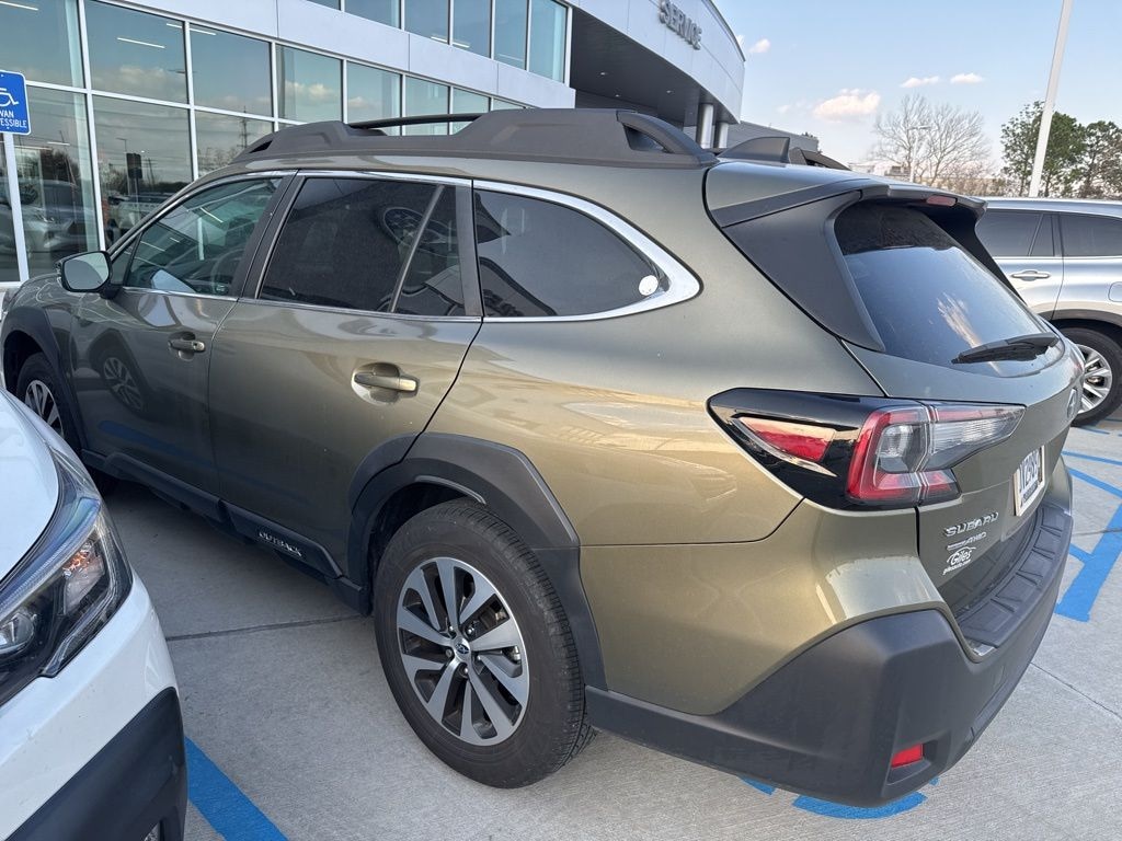 Used 2025 Subaru Outback Premium SUV