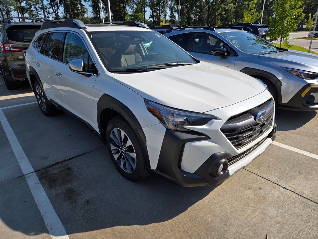 2025 Subaru Outback Touring XT photo 2