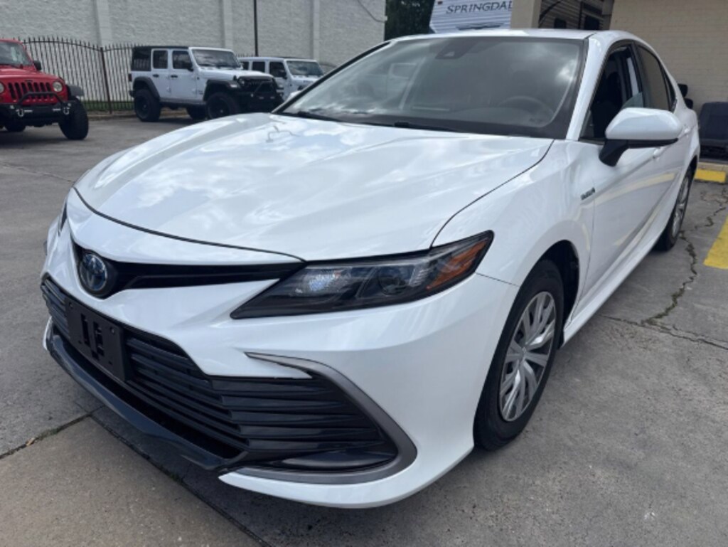 Used 2021 Toyota Camry Hybrid LE Sedan