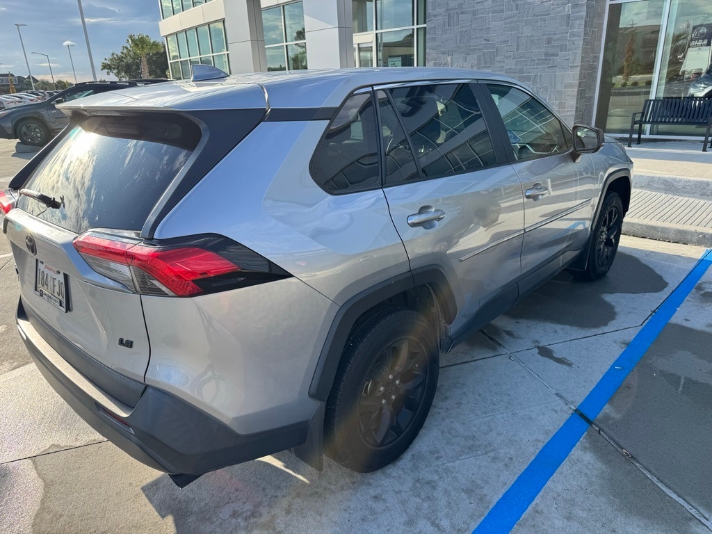 Used 2022 Toyota RAV4 LE SUV