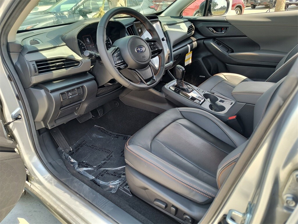2024 Subaru Crosstrek Limited photo 2