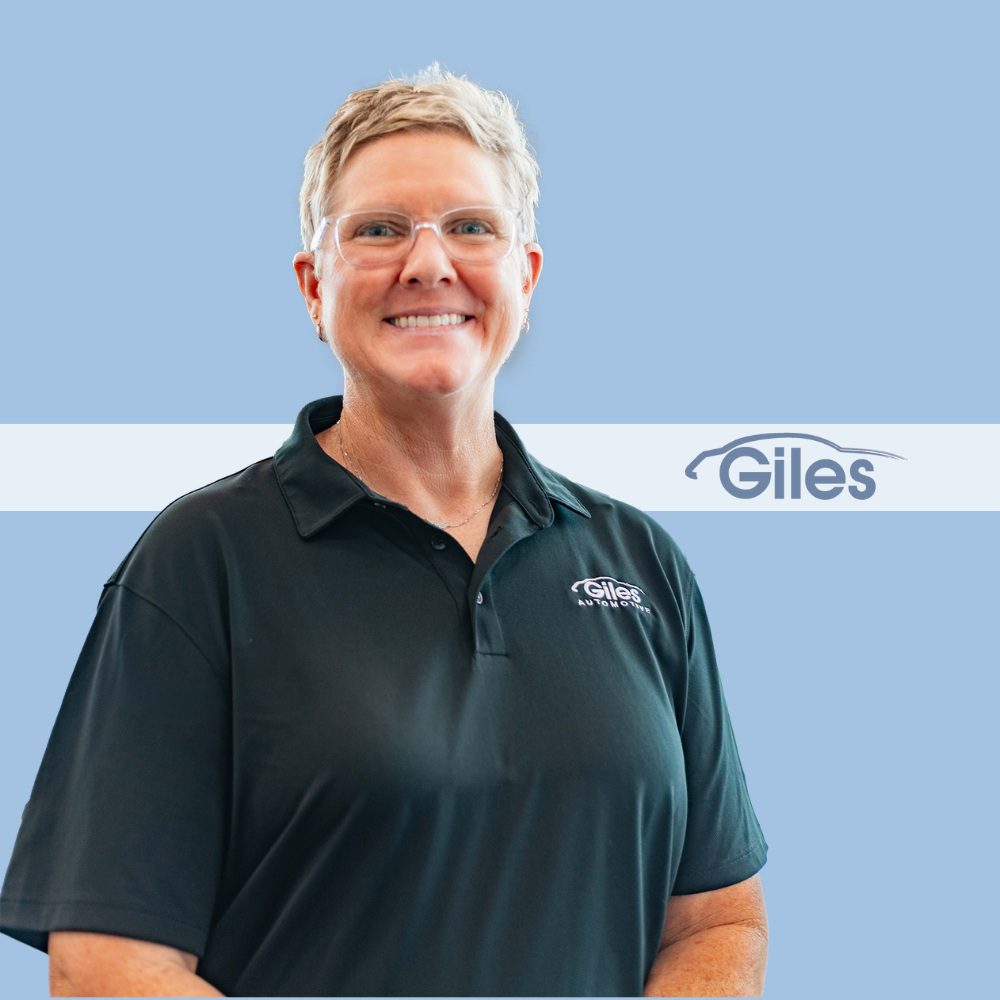 Staff member Karen Roberts from ID_f36cf34c476a