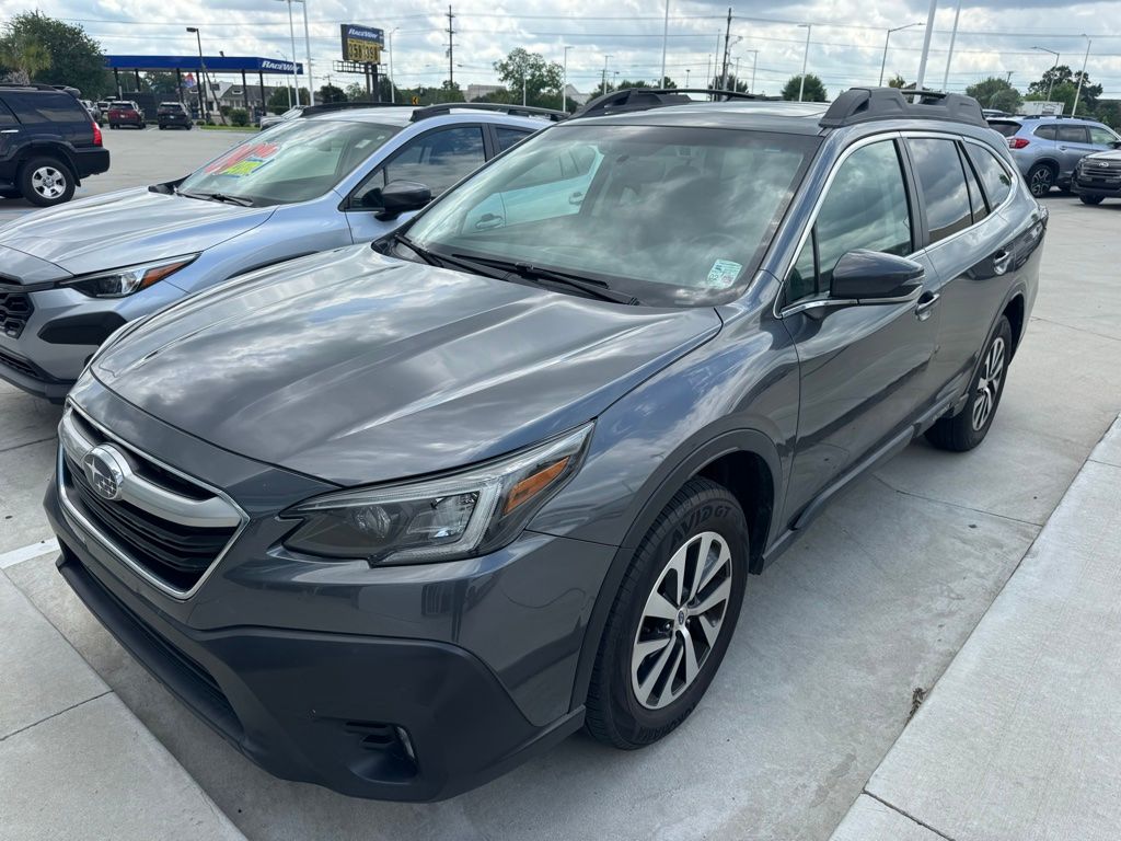 2021 Subaru Outback Premium's photo