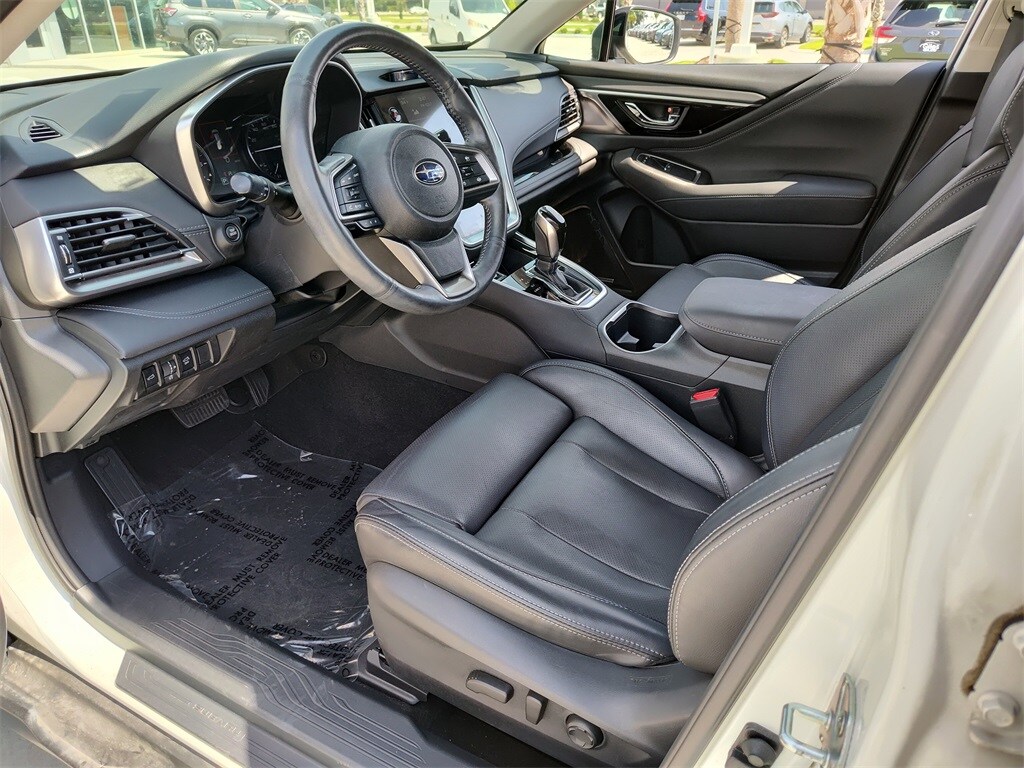 2023 Subaru Outback Touring photo 2