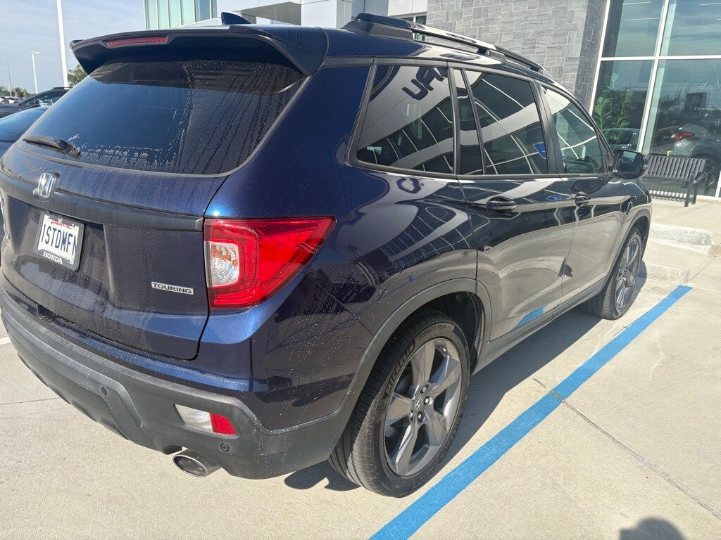 2021 Honda Passport Touring photo 4