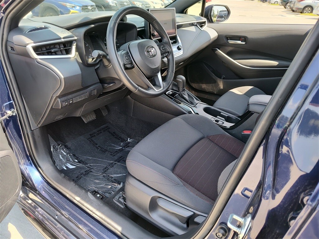 2023 Toyota Corolla SE photo 2
