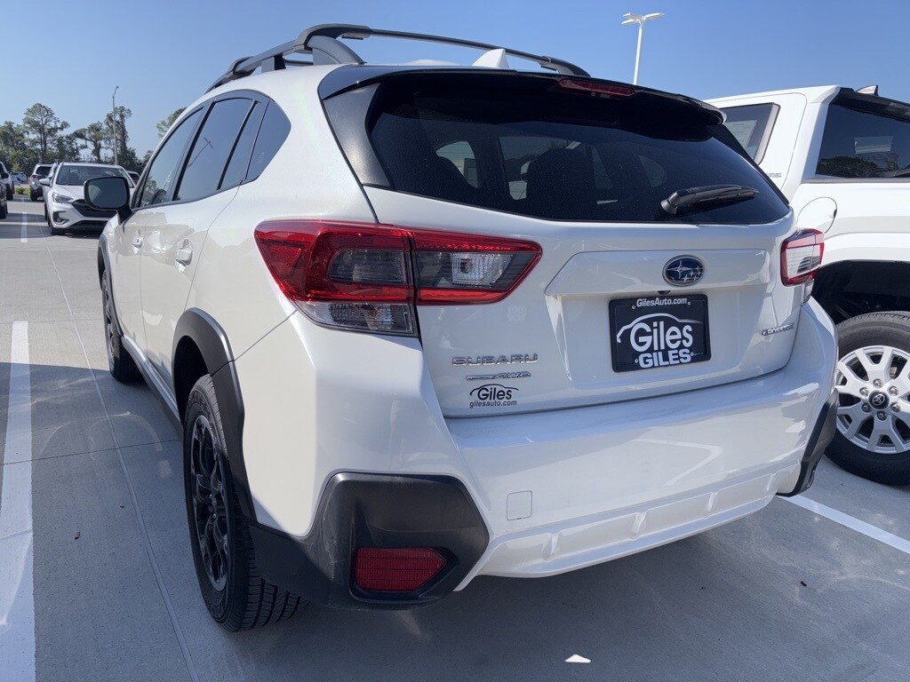 2023 Subaru Crosstrek Premium photo 2