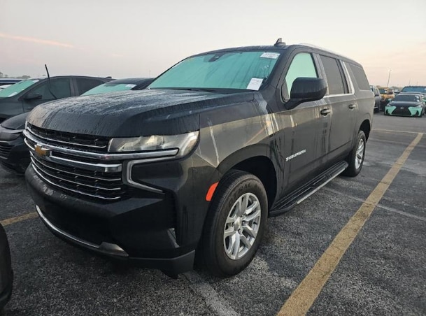 2022 Chevrolet Suburban LT's photo