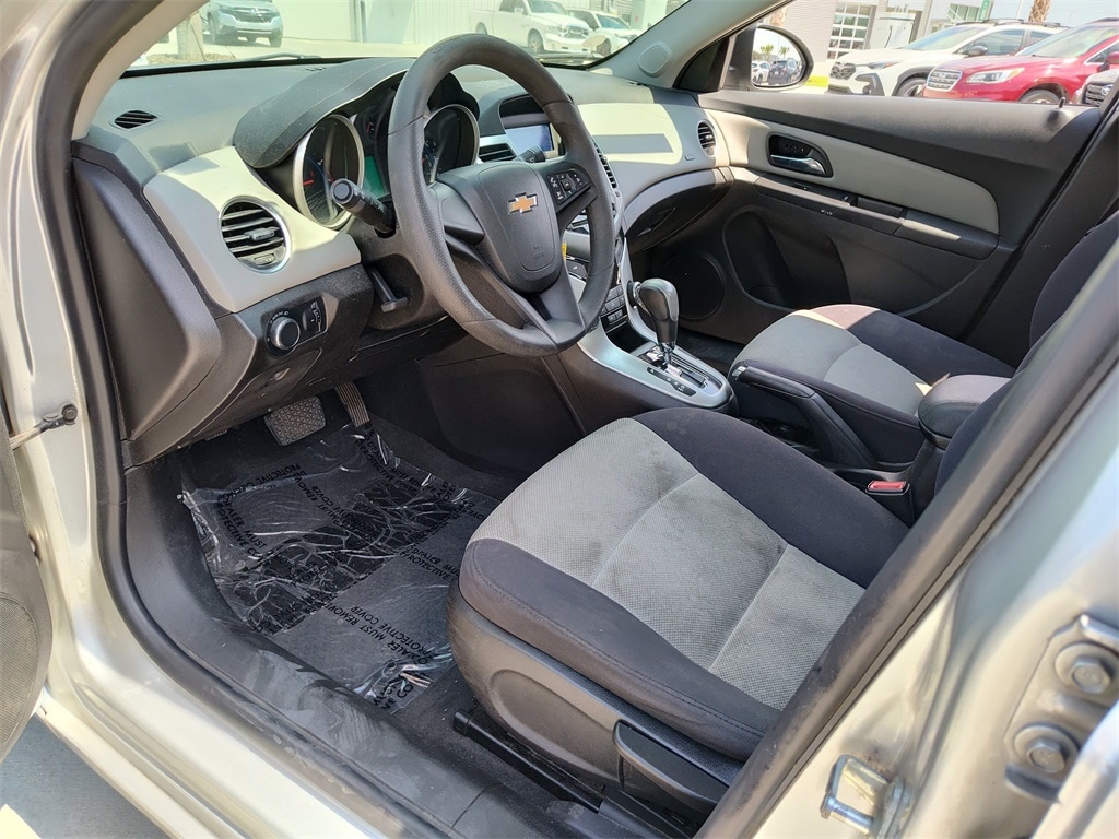 Used 2015 Chevrolet Cruze LS with VIN 1G1PA5SH1F7233793 for sale in Lafayette, LA