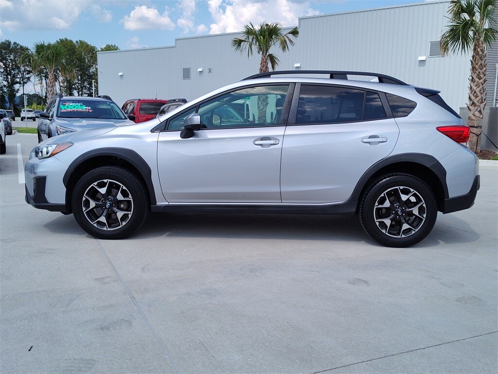 2019 Subaru Crosstrek 2.0i Premium photo 3