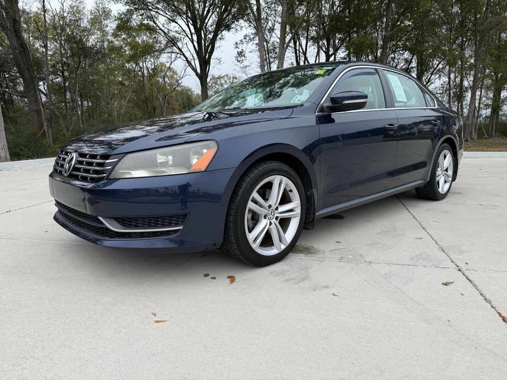 2015 Volkswagen Passat SE's photo