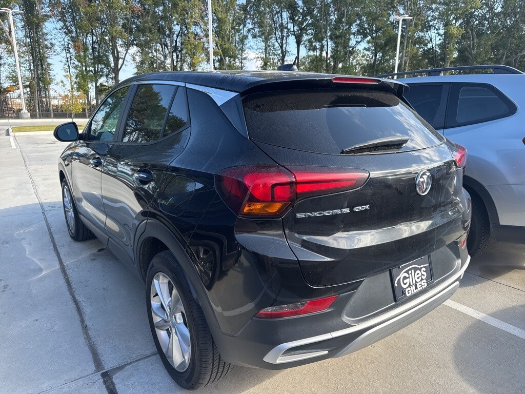 2022 Buick Encore GX Preferred photo 2