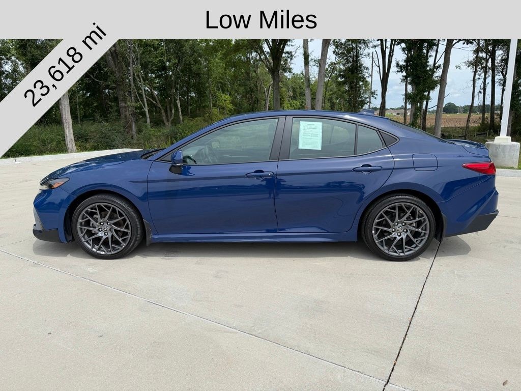 Used 2025 Toyota Camry SE Sedan
