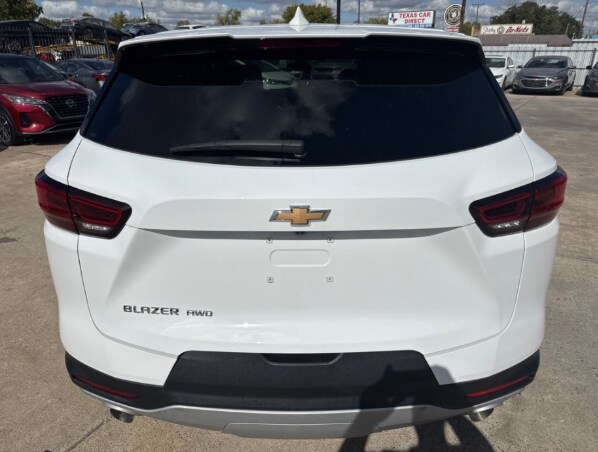 2025 Chevrolet Blazer 2LT photo 3