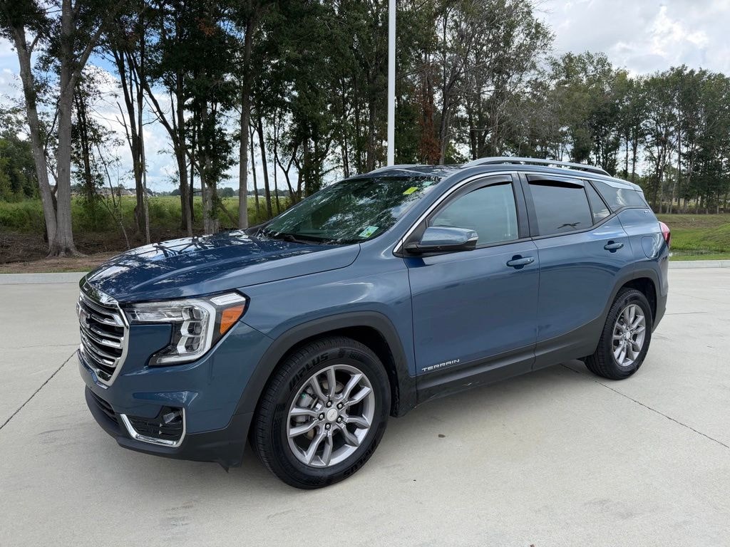 Used 2024 GMC Terrain SLT SUV