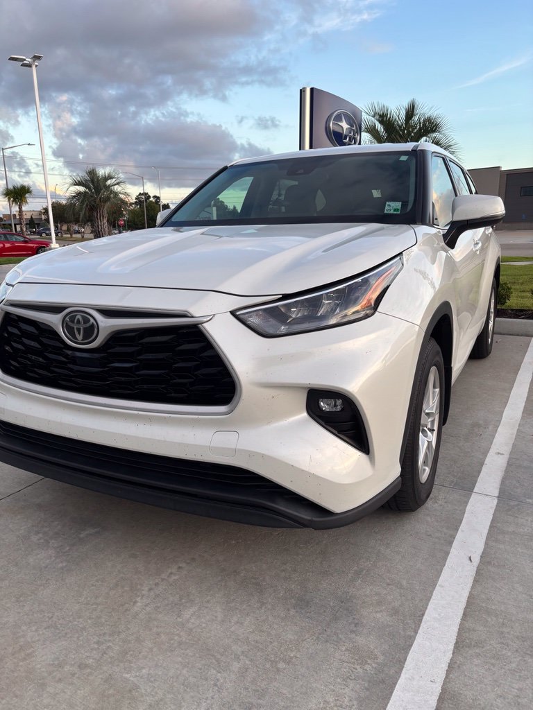 2020 Toyota Highlander LE