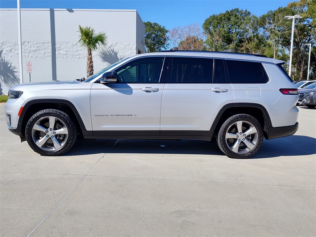 2021 Jeep Grand Cherokee Limited photo 2