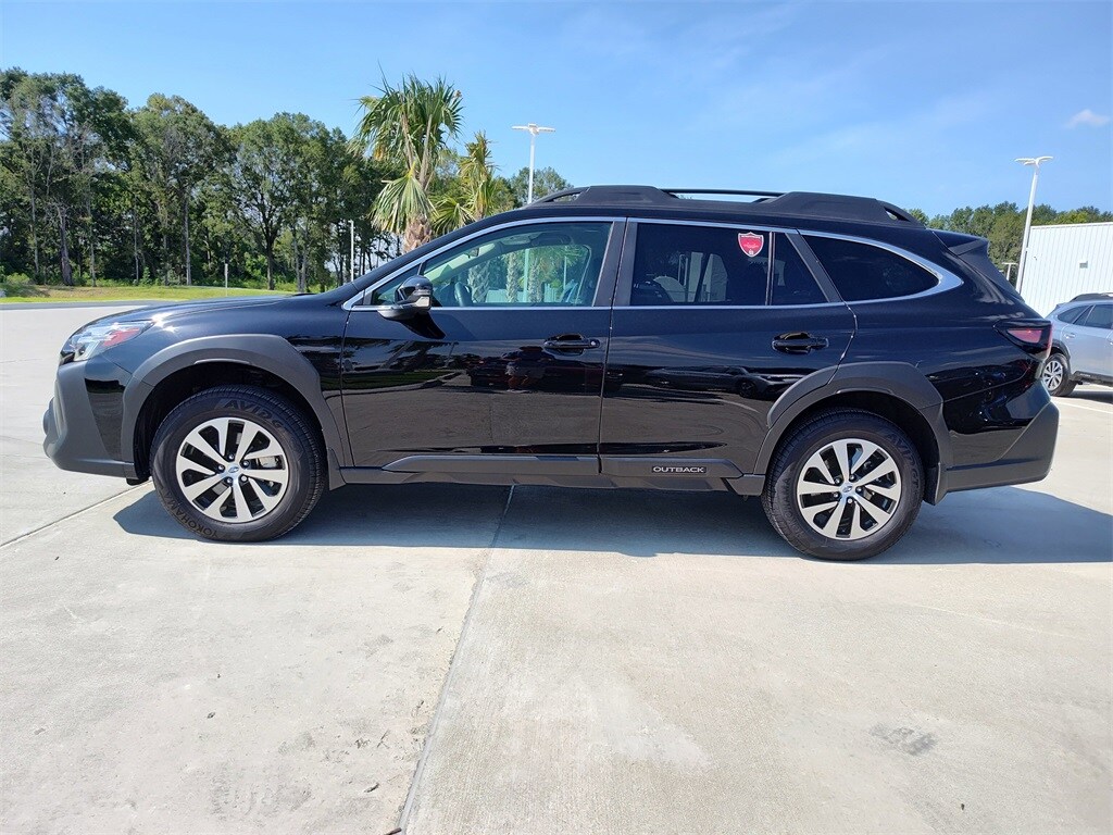 2025 Subaru Outback Premium photo 3