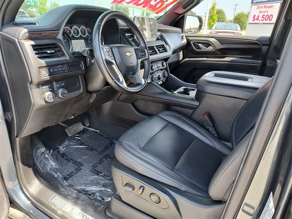 2021 Chevrolet Tahoe LT photo 2