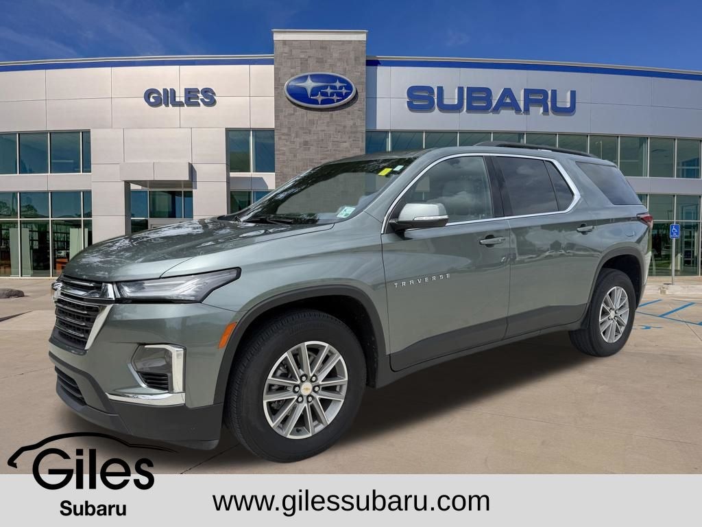 Used 2023 Chevrolet Traverse LT SUV