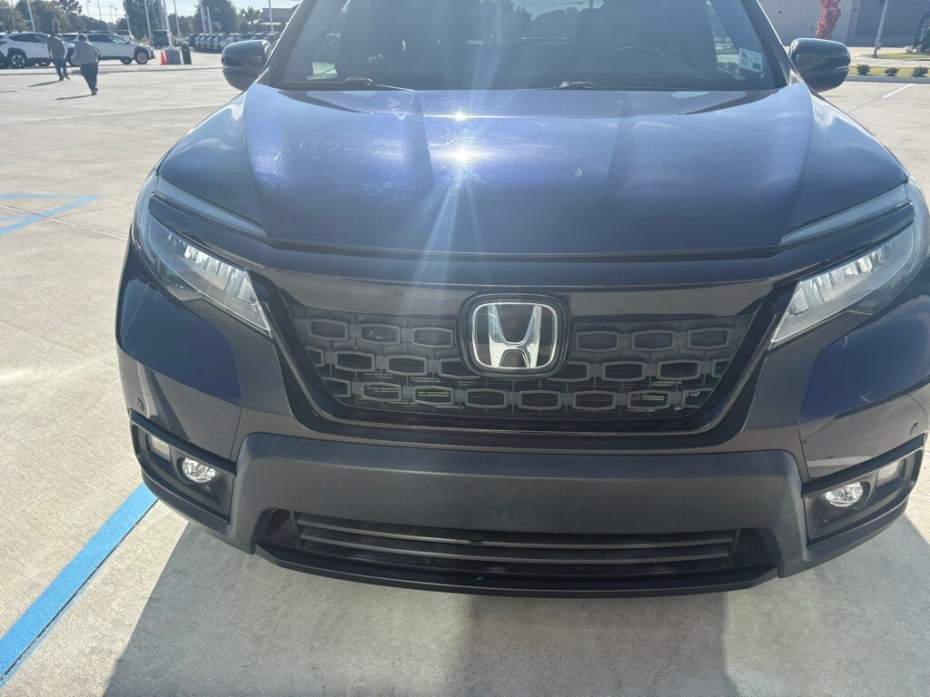 2021 Honda Passport Touring photo 2