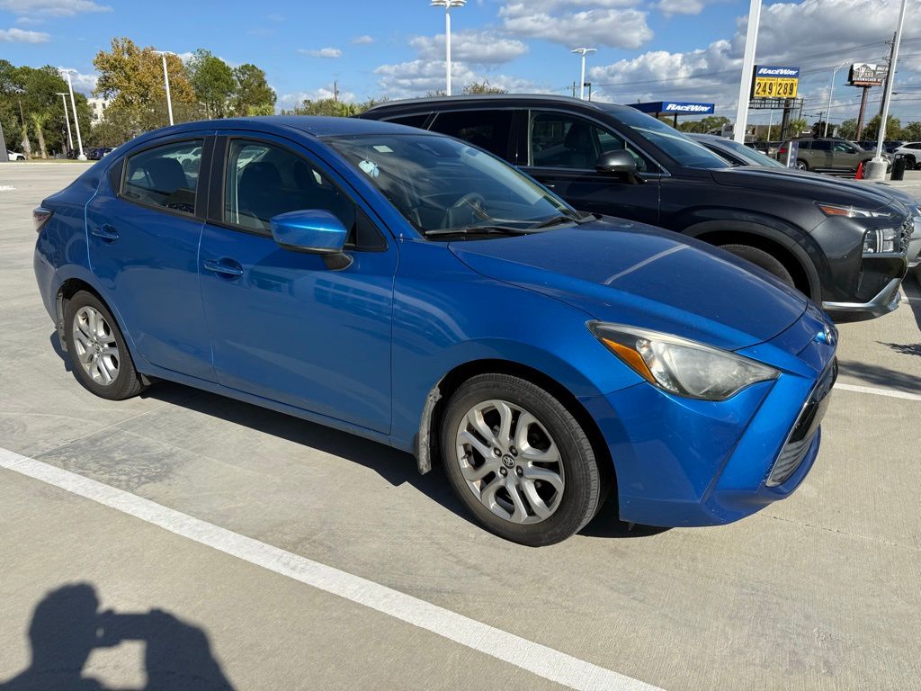 2017 Toyota Yaris iA Base photo 3