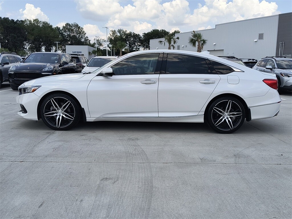 2022 Honda Accord Touring 2.0T photo 3