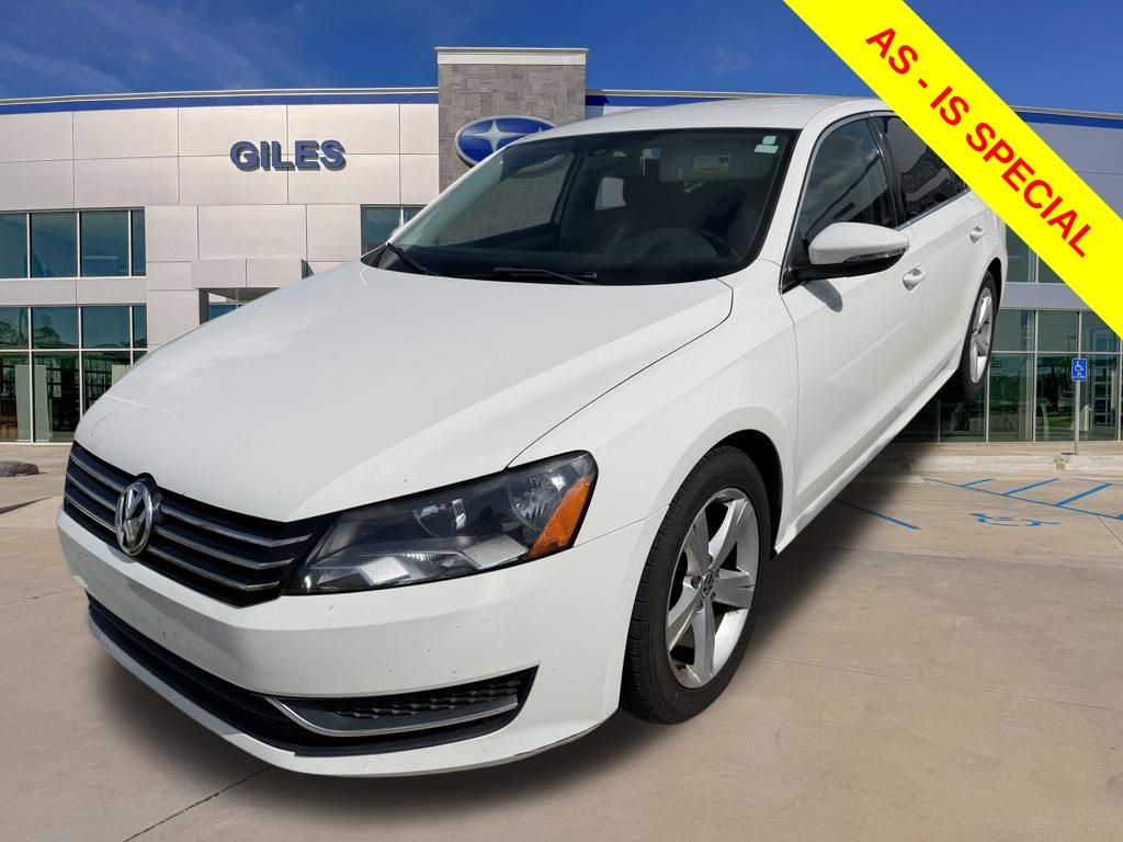 2012 Volkswagen Passat SE AUTO's photo