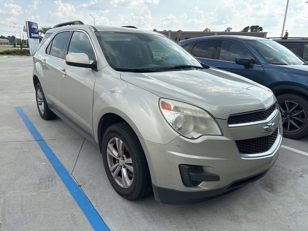 2015 Chevrolet Equinox LT photo 2