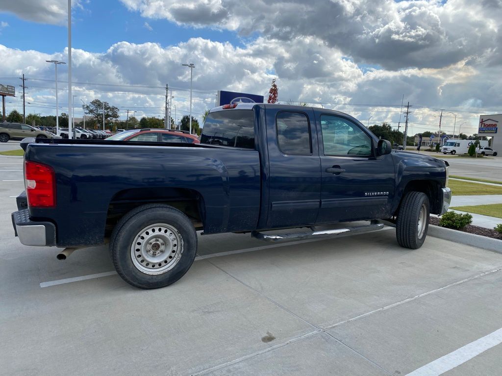 2012 Chevrolet Silverado 1500 LT photo 4