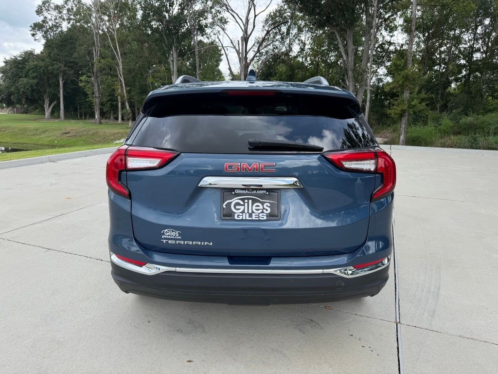Used 2024 GMC Terrain SLT SUV