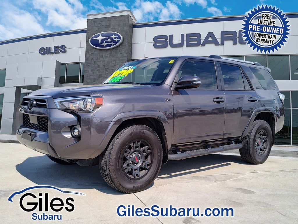 2023 Toyota 4Runner SR5 Premium's photo