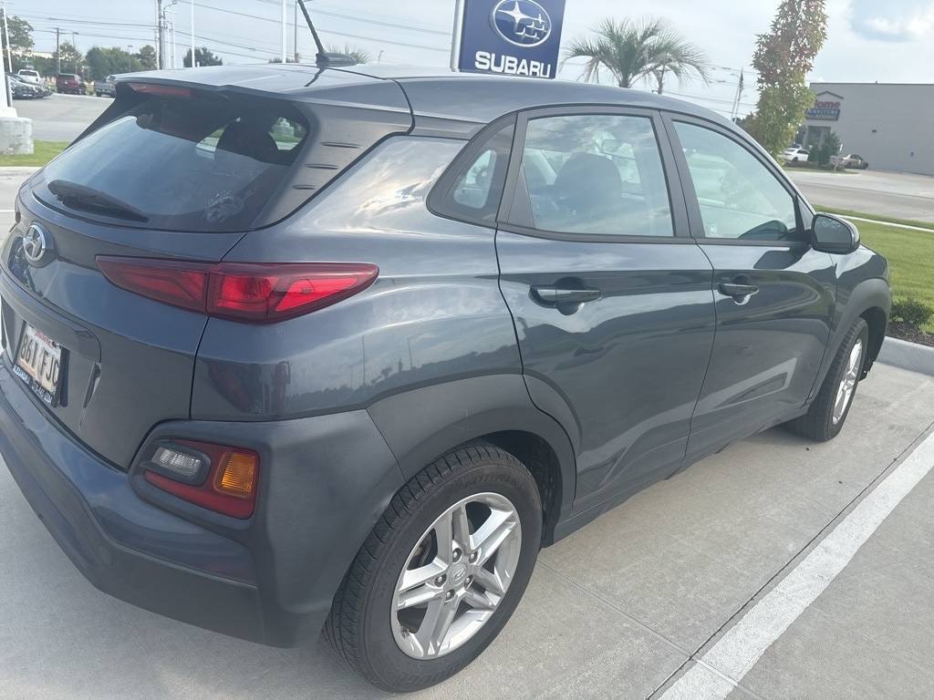 2021 Hyundai Kona SE photo 3