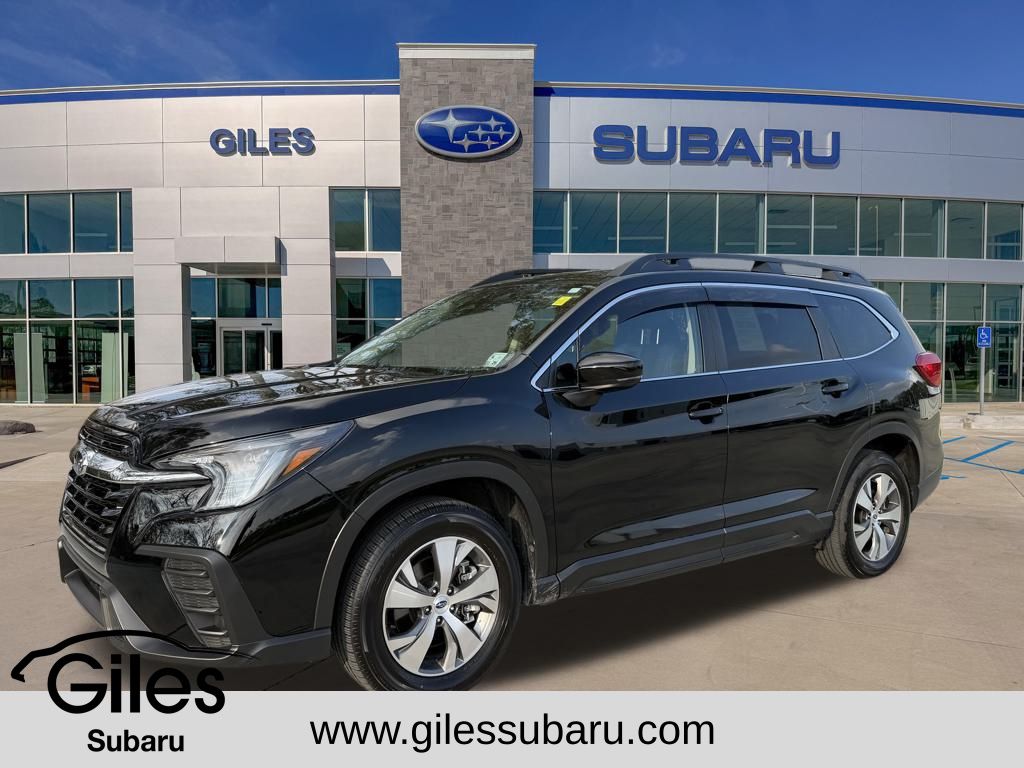 2024 Subaru Ascent Premium's photo