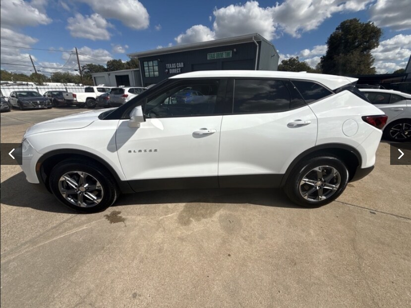 2025 Chevrolet Blazer 2LT photo 2