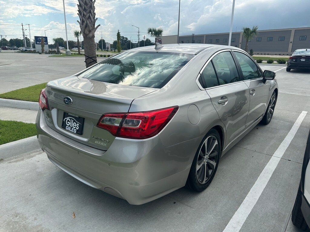 2017 Subaru Legacy 2.5i photo 3