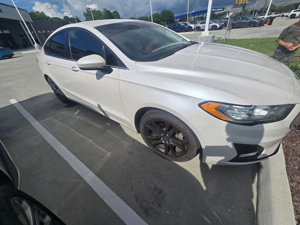 Used 2019 Ford Fusion SE Sedan