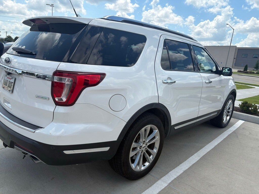 2018 Ford Explorer Limited photo 4