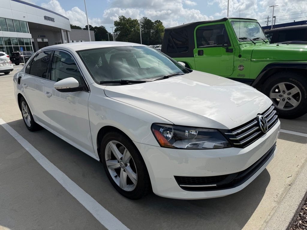 Used 2012 Volkswagen Passat 2.5 SE Sedan