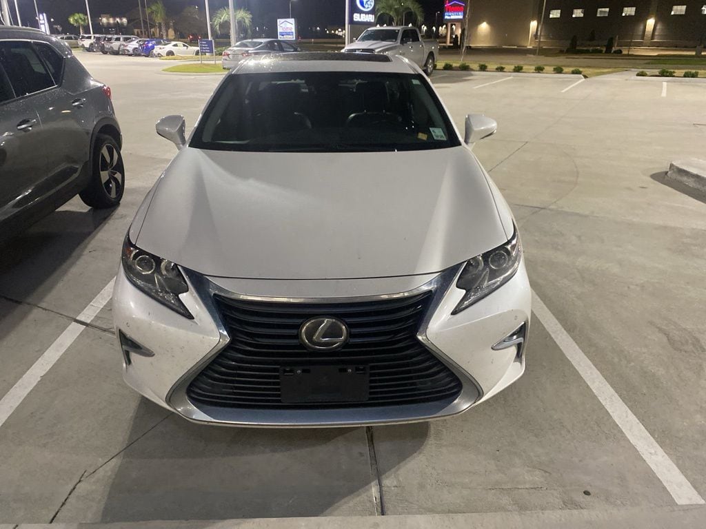 2018 Lexus ES 350's photo