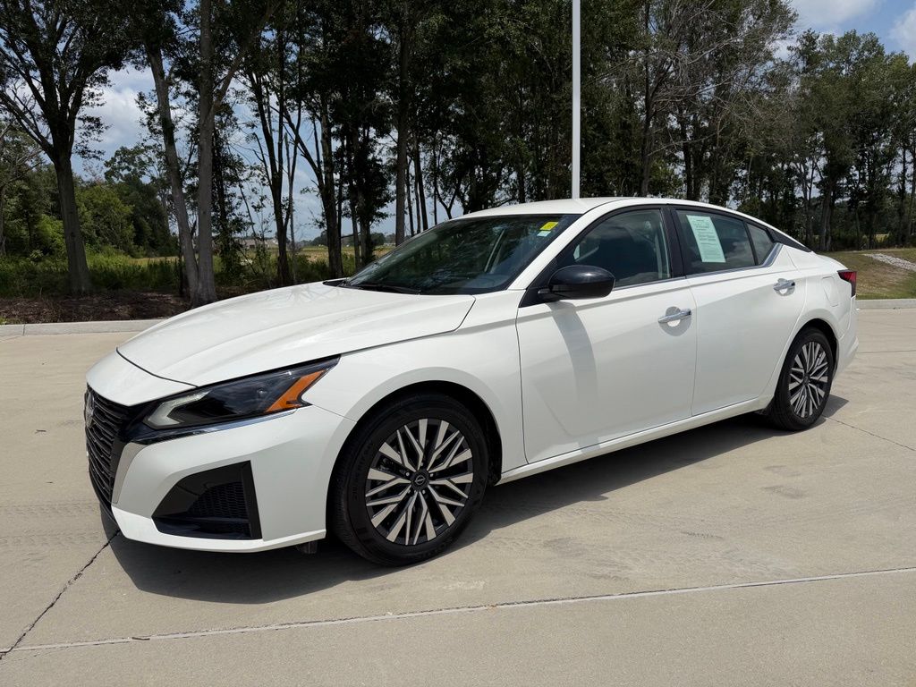 2025 Nissan Altima