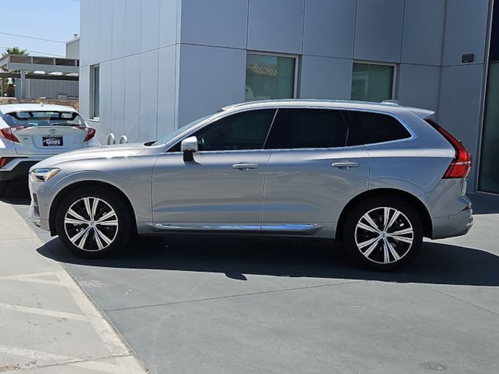 Used 2022 Volvo XC60 B6 AWD Inscription SUV