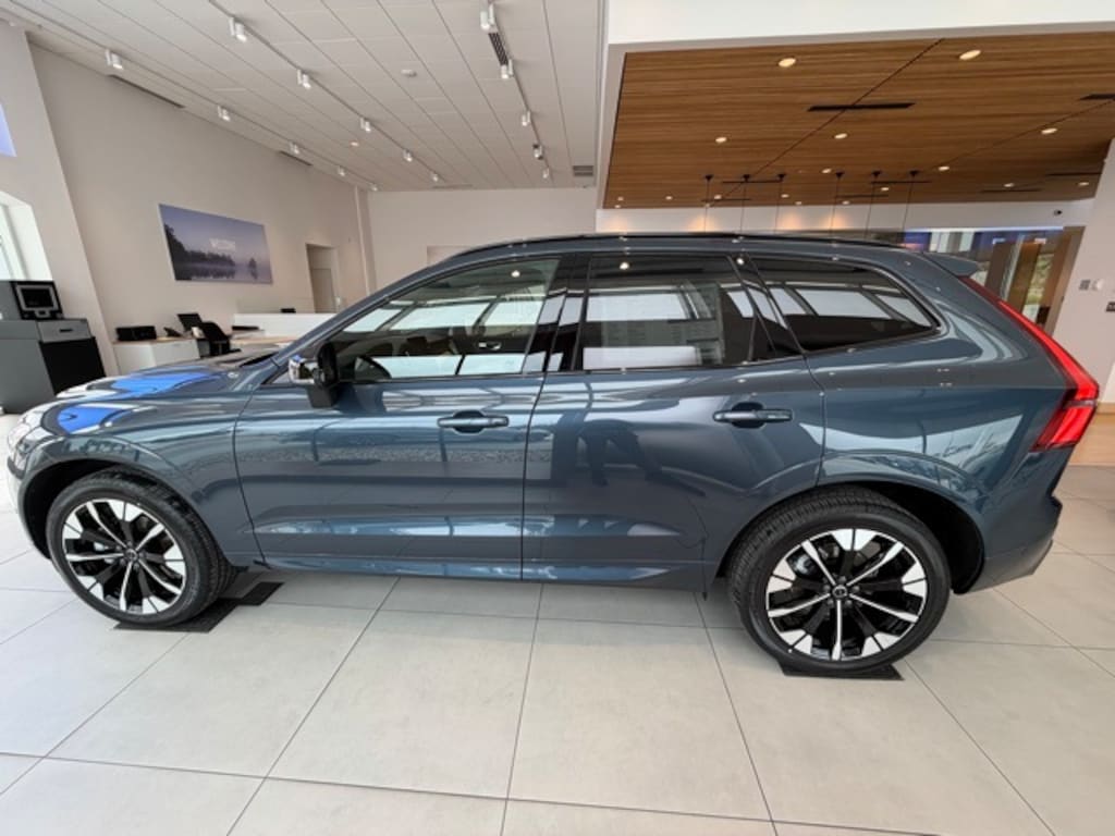 New 2026 Volvo XC60 B5 Plus SUV