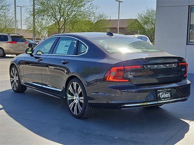 2025 Volvo S90 Plus photo 4