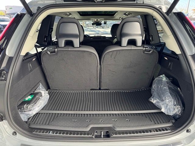 2025 Volvo XC90 Plus - Photo 31