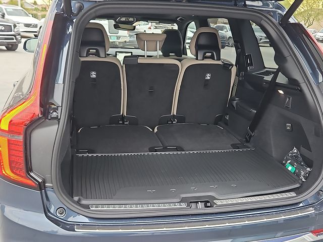 2026 Volvo XC90 Plus - Photo 13