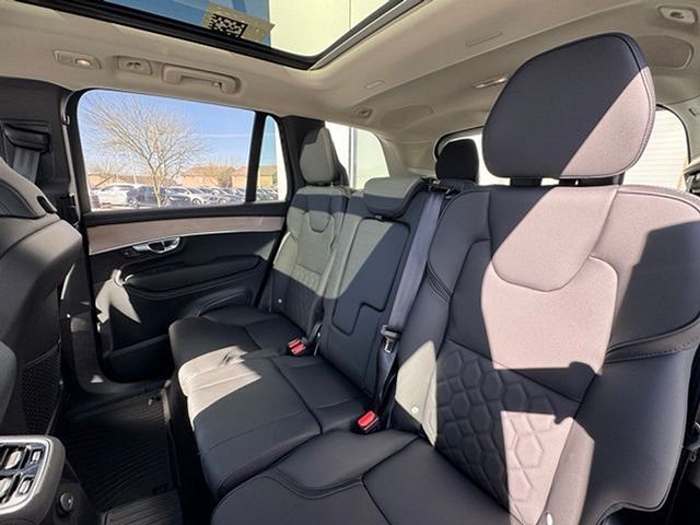 2025 Volvo XC90 Plus - Photo 25